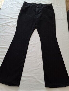 Levi's Black Boot Cut Jeans — Women's High-Rise Wide Leg